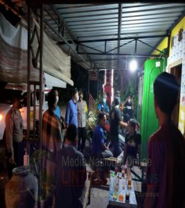 Giatkan Patroli Malam, Koramil 05/Weru Bersama Polsek Sosialisasikan Prokes 5M