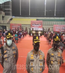 Polres Gresik Sukseskan Serbuan Vaksinasi Covid-19