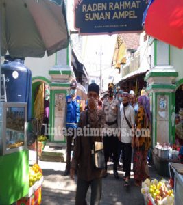 Petugas Pantau Wisata Religi Ampel, Antisipasi Kejahatan