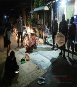 Koramil 11/Polokarto Bersama Satgas Kec. Polokarto, Patroli Malam Hari Laksanakan Himbauan 5M