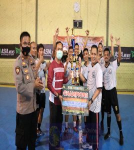 Hore, Sat Intelkam Jadi Juara Pertama Pertandingan Futsal Kapolres Kebumen Cup 2021