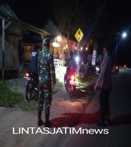 Petugas Gabungan Purwantoro Gelar Penegakan Disiplin Prokes