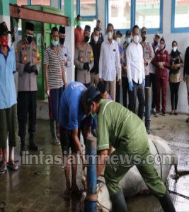 Hari ke Tiga, Polres Kebumen Gelar Potong Hewan Kurban