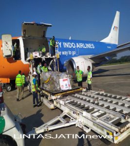 Lanud Smo Bantu Pengecekan Dokumen, Kiriman Tabung Oxygen Untuk Dinkes Surakarta