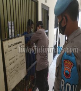 Rutin, Tahanan Polres Kebumen Dicek Kesehatannya