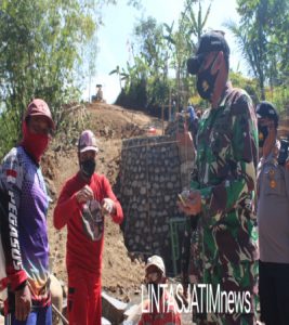 Dandim 0728/Wonogiri Tinjau Lokasi TMMD Sengkuyung Tahap II Desa Watangsono