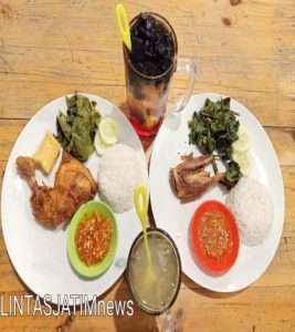 Menu Hemat Bebek H. Slamet dan Ayam Goreng dikampoeng steak Manyar