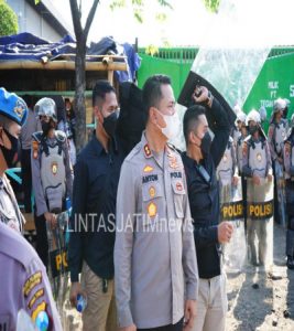 Kapolres Tanjung Perak Redam Bentrok Antar Kelompok Berlatar Belakang Sengketa Lahan di Pergudangan Margomulyo