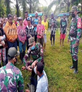 Satgas Yonif 131 Berikan Penyuluhan P3K Kepada Pekerja Kebun PT. Tandan Sawita