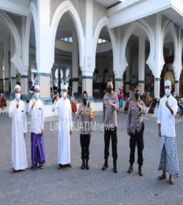 Kapolres Tanjung Perak Silaturahmi Sekaligus Serahkan Bantuan Sembako Untuk Ponpes Al Fitrah