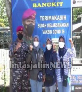 PERINGATI HUT KE-76 TNI AL, KORPS MARINIR LANCARKAN SERBUAN VAKSINASI DI MADIUN