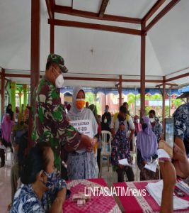 Pastikan Tepat Sasaran, Babinsa Terus Kawal Penyaluran BLT DD