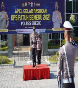 Kapolres Gresik Pimpin Apel Pasukan Operasi Patuh Semeru 2021