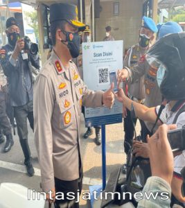 Masuk Mapolda Jatim Masyarakat Wajib Siapkan Aplikasi PeduliLindungi, Kapolda Jatim Ini Dilakukan Di seluruh Jajaran Satker