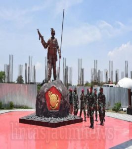 KOMANDAN KORPS MARINIR : Tinjau Museum Korps Marinir di Surabaya