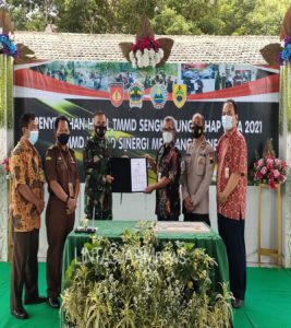 Dandim Sragen serahkan hasil TMMD Sengkuyung tahap III Banyurip kepada Bupati