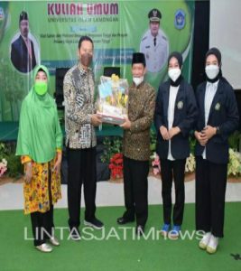 Mulai Tahun 2022 Pemkab Lamongan Siapkan Anggaran Rp 5 Milyar Untuk Beasiswa Sampai Jenjang S2 dan Hafidz Qur’an