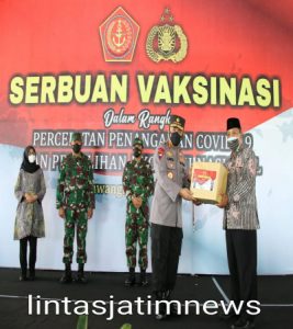 Gandeng PCNU Banyuwangi, Kapolri Kejar Target 70 Persen Vaksinasi Presiden Jokowi