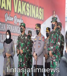 Percepatan Herd Immunity : Serbuan Vaksinasi Sasar 15.000 Warga Banyuwangi Dihadiri oleh Panglima TNI dan Kapolri