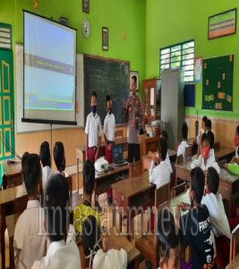 Polisi Sahabat Anak, Polsek Kebumen Sambangi SD Negeri 2 Tanahsari