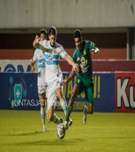 Strategi Parkir Bus Persela Berhasil Tahan Persebaya