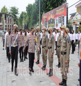 Apel Gelar Pasukan Ops Zebra Semeru 2021,Kapolres Gresik: Jaga kamseltibcarlantas Dimasa Pademi Covid 19