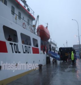 Delapan Puluh Tuju Pasukan Gabungan Termasuk Brimob Sudah Tiba Di Masalembu