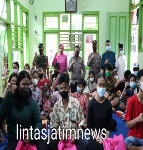 Peduli Anak Jalanan, Kapolres Blitar Kota Berikan Edukasi dan Vaksinasi