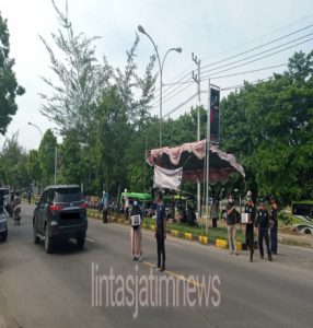 AMM Paciran Turun Jalan, Galang Dana Korban Erupsi Semeru