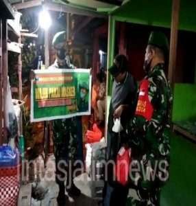 Laksanakan Kewajiban, Anggota koramil Nguntoronadi Gelar Gakplin Protkes Malam Hari