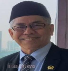 Prof Zainuddin Maliki Bantu Mobil Operasional Kepada PDM Lamongan