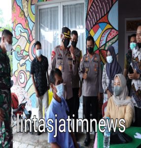 Kapolres Pamekasan Kembali Lakukan Zoom Meeting dengan Kapolri, Gencarkan Vaksinasi Capai Target 70 Persen