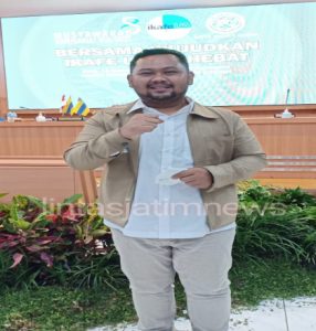 Bupati Gresik terpilih sebagai Ketua IKAFE UNAIR