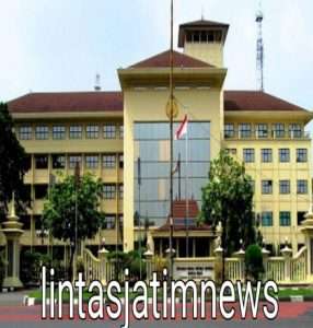 Survei Charta Politika: Polri Lembaga Hukum Paling Baik Kinerjanya