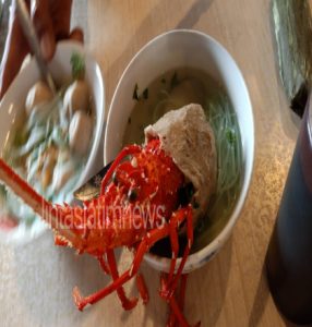 Kreasi unik bakso isi Lobster