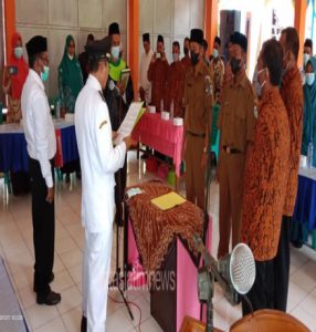 Kades Solokuro Lantik Dua Perangkat Desa, Dihadiri Anggota DPRD Lamongan dan Forkompimcam