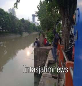 Sungai Kalimas tempat destinasi yang murah meriah untuk dinikmati