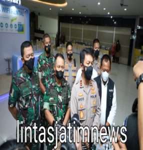 Forkopimda Jatim interaktif virtual dalam launching Aplikasi Monitoring Karantina Presisi dari Bandara Juanda