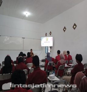 Kampus Dua Umla Menggelar Sharing Kepenulisan