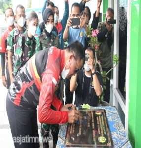 Danrem 081/DSJ Resmikan Ambulance IGD dan Ruang Isolasi Rumkit Tingkat IV Madiun