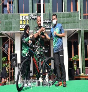 Olahraga Bareng Anggota, Danrem Beri Dooprize Sepeda