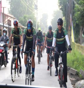 Jaga Kebugaran di Masa Pandemi, Dandim 0735/Surakarta Gowes Bersama Anggota