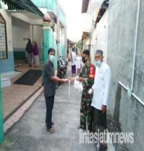 Serda Budiono Cek Prokes Dan Bagikan Masker Gratis Pada Kegiatan Pengajian di Masjid An Nur