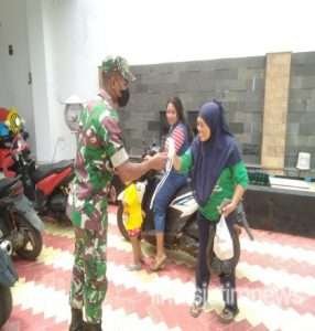 Tingkatkan Kesadaran Dan Kedisiplinan Warga, Koramil 16/Jatiroto Tiada Henti Berikan Himbauan Protkes