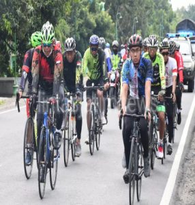 Bersama Tim Gowes Ojo Kendor, Danrem 081/DSJ Gowes Madiun-Ngawi