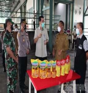 Forkopimda Jawa Timur Bersama Kapolres Gresik Tinjau Langsung Dua Pabrik Minyak di Gresik