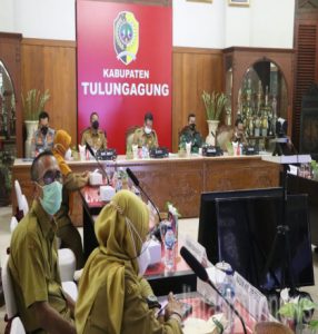 Ikuti Arahan Presiden Melalui Vicon, Dandim Tulungagung Siap Tindaklanjuti Kebijakan Pemerintah Pusat