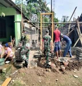 Koramil Mojosongo Bersama Warga Gelar Karya Bhakti Bedah Rumah