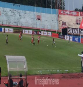 Laga Deltras Sidoarjo vs Jambi United Berakhir dengan Skor Kacamata