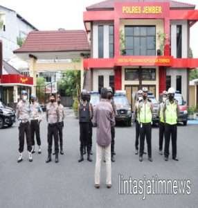 Cegah lonjakan covid omicron, Kapolres Jember Pimpin Langsung Kegiatan Pamor Keris